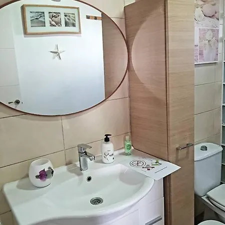 Beautiful 2-Bedroom Villa With Pool And Garden Arona (Tenerife)
