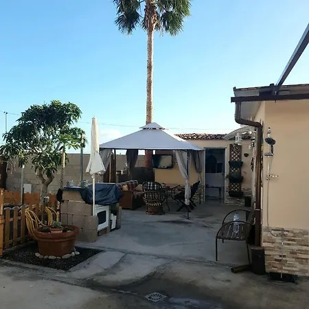 Beautiful 2-Bedroom Villa With Pool And Garden